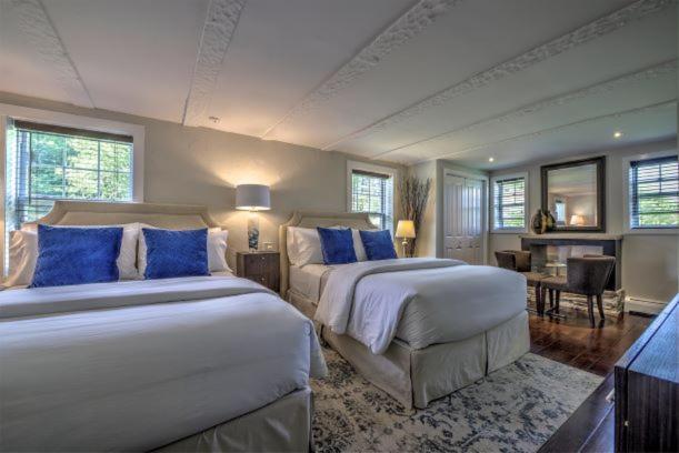 Auberge Sous L'Edredon B&B Saint-Sauveur Екстер'єр фото